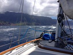 A sloppy reef but an otherwise pleasant view.